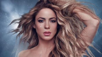 شاكيرا تتعرض لموقف محرج.. ماذا حدث على خشبة المسرح؟